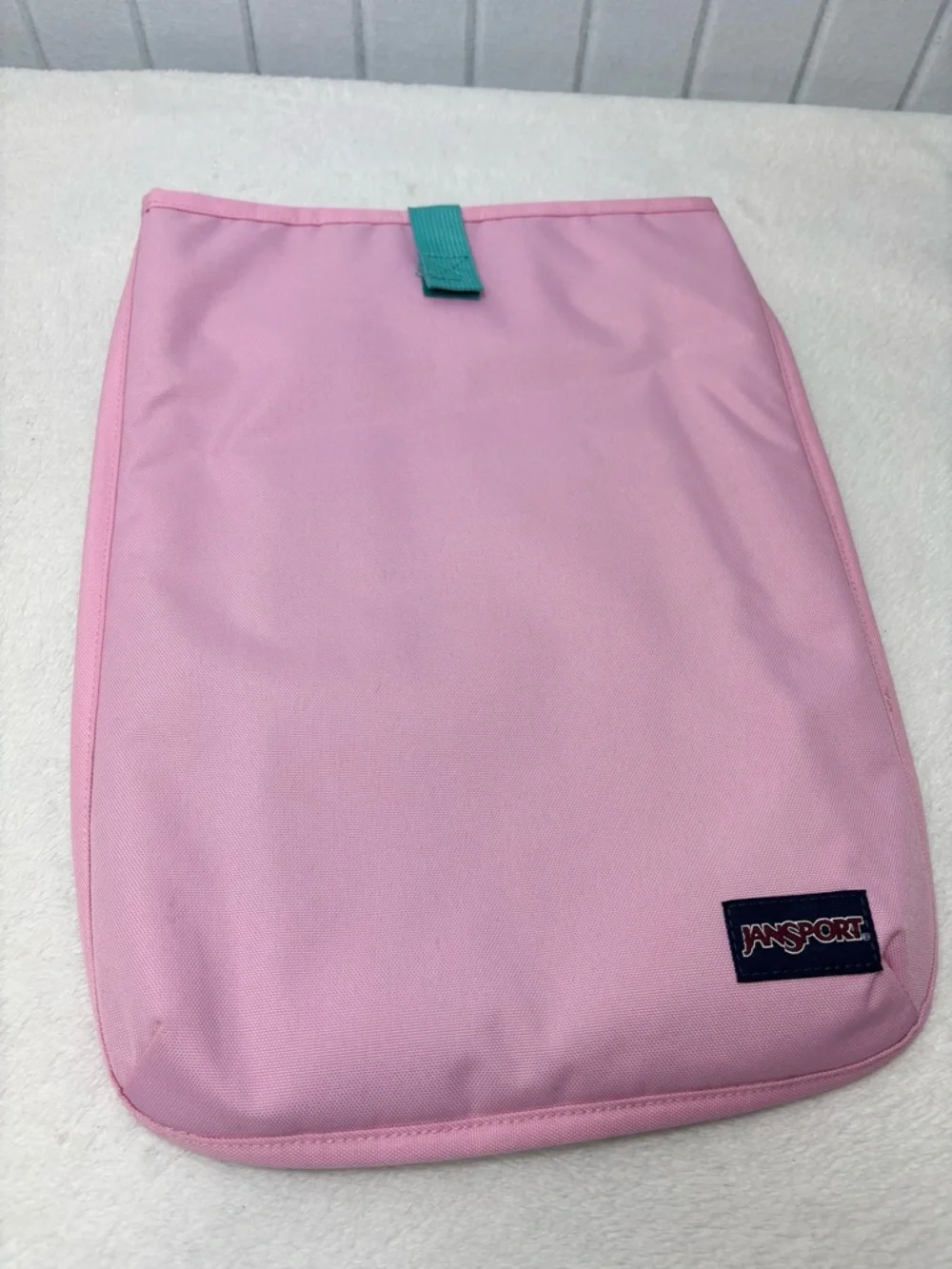 Jansport Pink Sleeve with Navy Logo‎ Patch